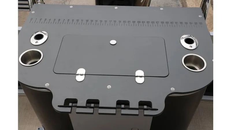 Slide: The Image of Avalon Venture 2385 RF Tri Toon 2023 - 12