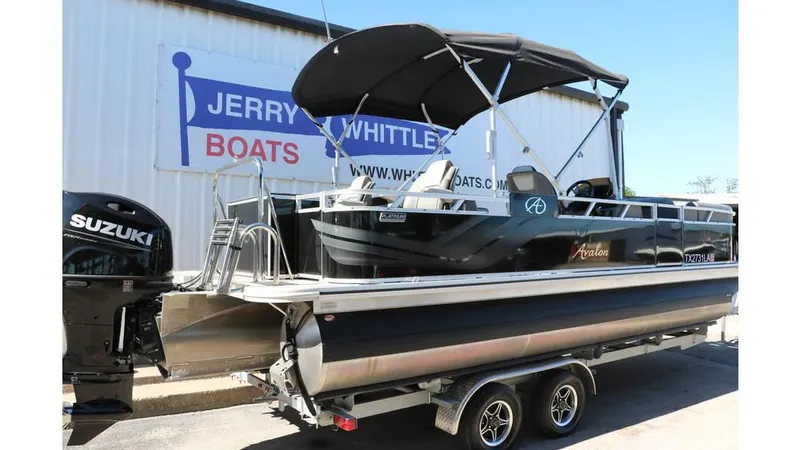 Slide: The Image of Avalon Venture 2385 RF Tri Toon 2023 - 24