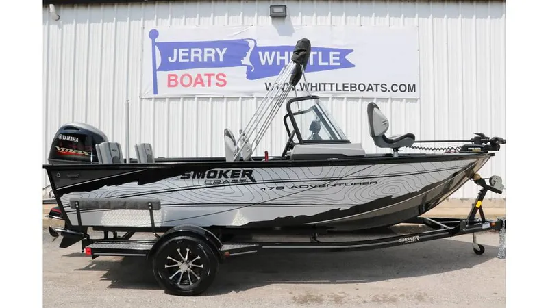 Slide: The Image of Smoker Craft Adventurer 178 DC 2025 - 2