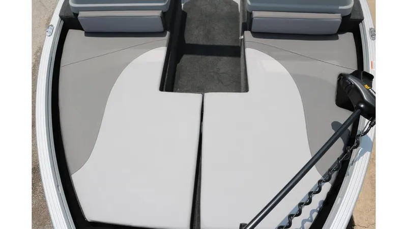 Slide: The Image of Smoker Craft Adventurer 188 FS 2024 - 16