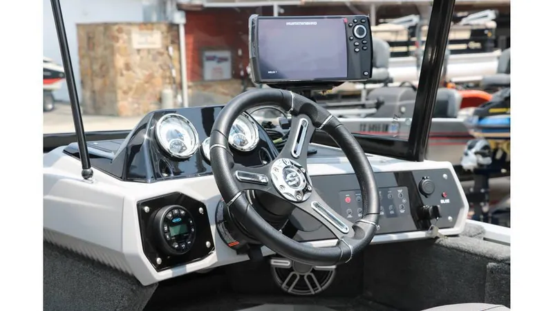 Slide: The Image of Smoker Craft Adventurer 188 FS 2024 - 22