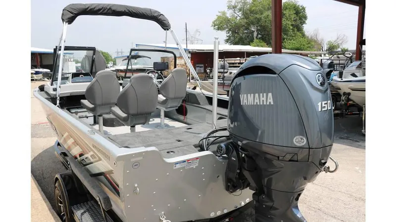 Slide: The Image of Smoker Craft Adventurer 188 FS 2024 - 6