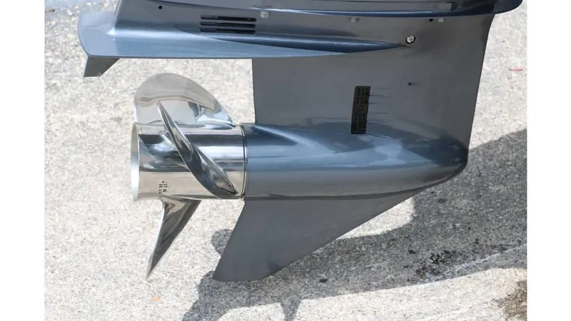 Slide: The Image of Blue Wave 2000 Pure Bay 2021 - 9