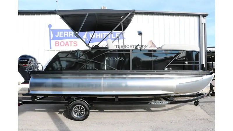 Slide: The Image of Sylvan Mirage 820 CLZ DH Premium 2025 - 35