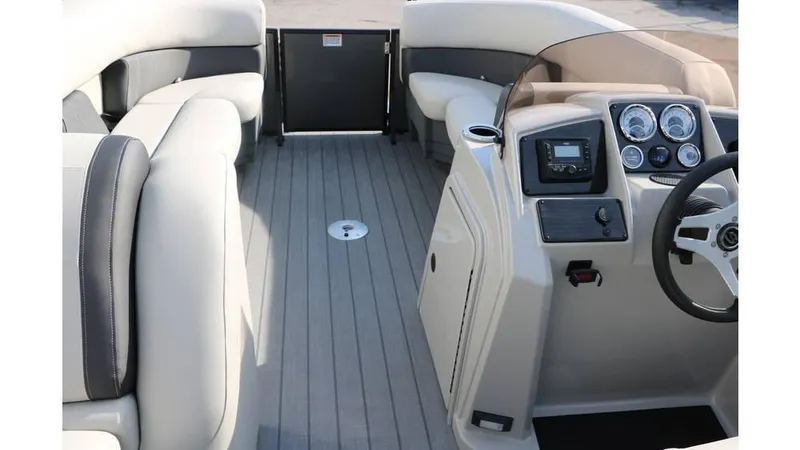 Slide: The Image of Sylvan Mirage 820 Party Fish Premium 2025 - 10