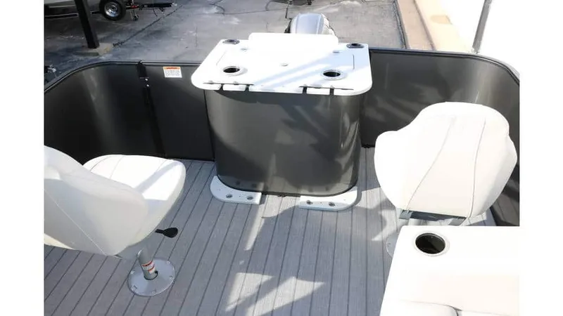 Slide: The Image of Sylvan Mirage 820 Party Fish Premium 2025 - 7