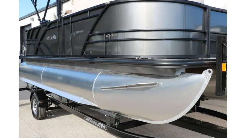 Slide: The Image of Sylvan Mirage 820 Party Fish Premium 2025 - 38