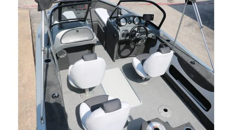 Slide: The Image of Smoker Craft 172 Ultima Legacy 2025 - 14