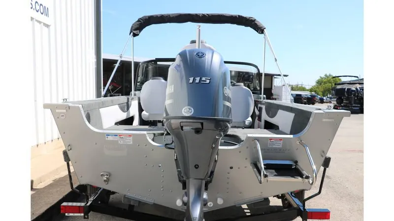 Slide: The Image of Smoker Craft 172 Ultima Legacy 2025 - 24