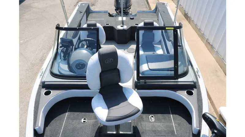 Slide: The Image of Smoker Craft 172 Ultima Legacy 2025 - 4