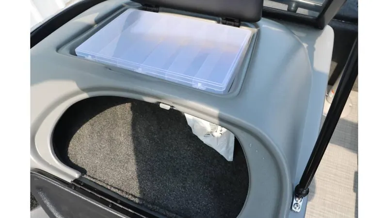 Slide: The Image of Smoker Craft 172 Ultima Legacy 2025 - 9