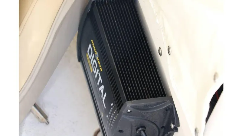 Slide: The Image of NauticStar 211 Hybrid 2020 - 29