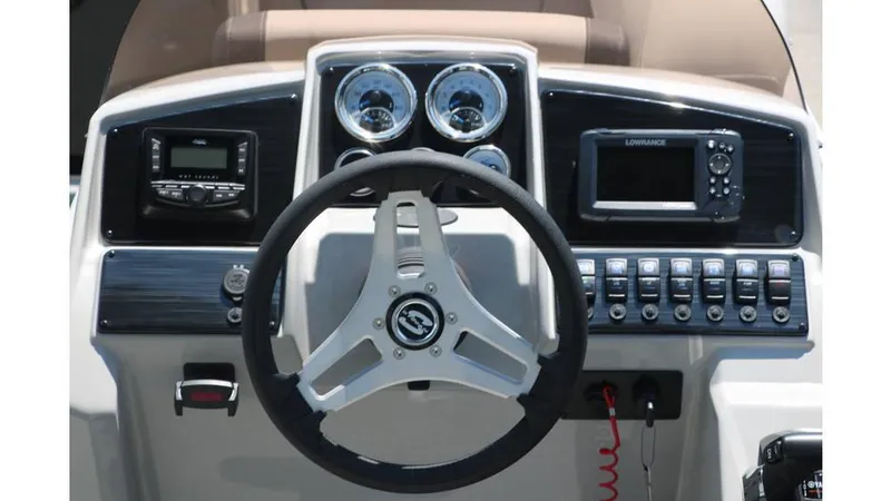 Slide: The Image of Sylvan Mirage 820 CLZ DH 2025 - 27