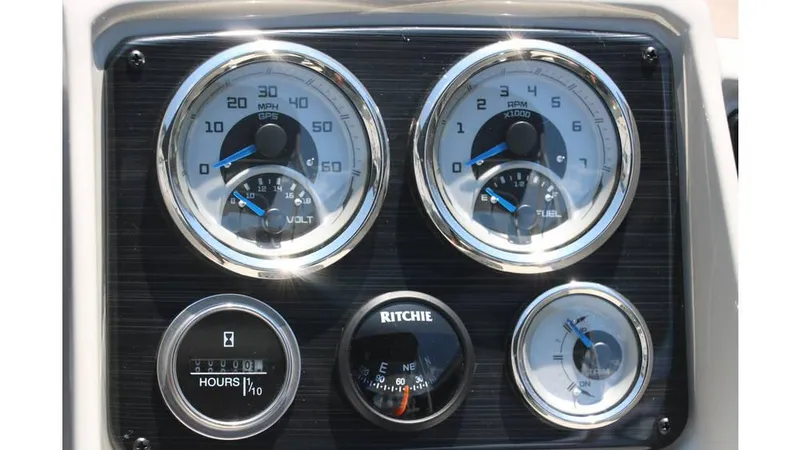 Slide: The Image of Sylvan Mirage 820 CLZ DH 2025 - 32