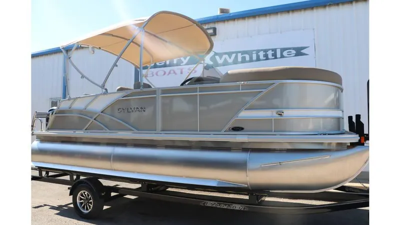 Slide: The Image of Sylvan Mirage 820 CLZ DH 2025 - 14