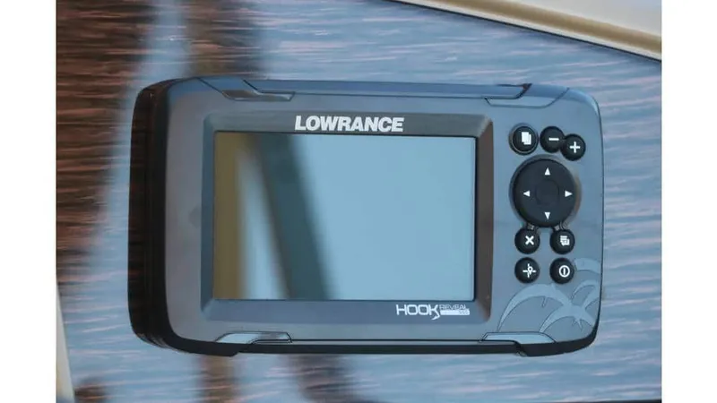 Slide: The Image of Sylvan Mirage 820 CLZ DH 2025 - 32