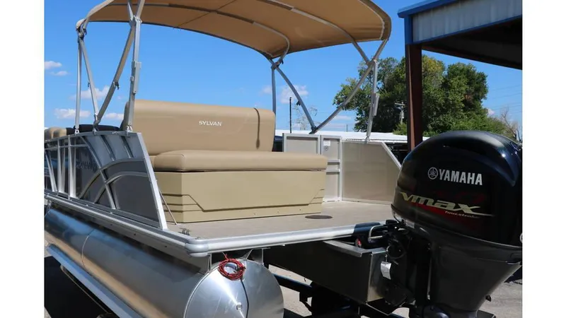 Slide: The Image of Sylvan Mirage 820 CLZ DH 2025 - 7