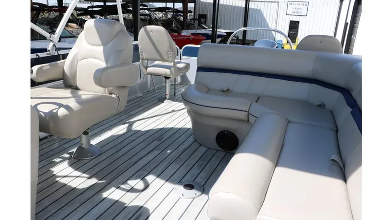 Slide: The Image of Berkshire 21 RFC Tri Toon 2017 - 32