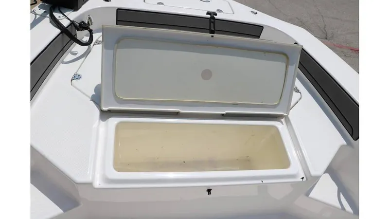 Slide: The Image of Yamaha 190 Fish Sport 2018 - 18