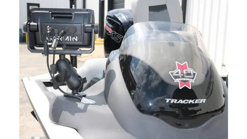 Slide: The Image of Tracker Pro 195 team txw 2018 - 33