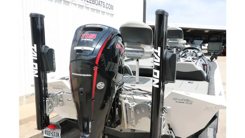 Slide: The Image of Tracker Pro 195 team txw 2018 - 4