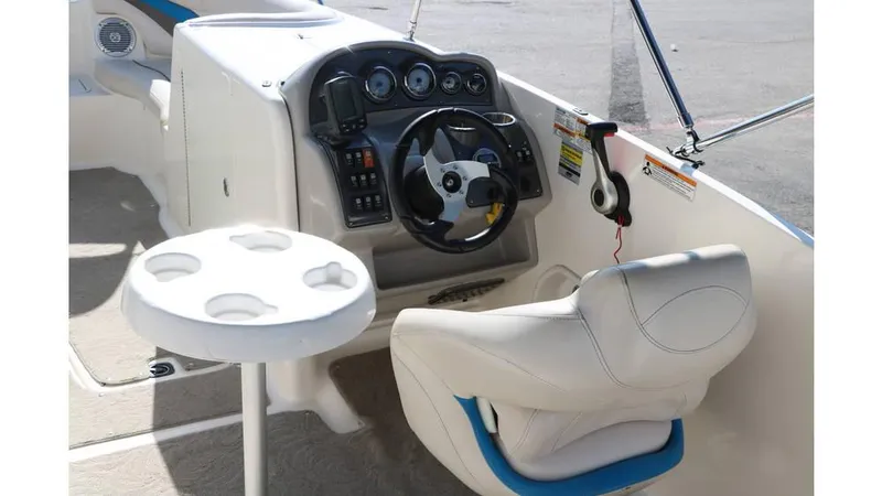 Slide: The Image of Hurricane FunDeck GS 220 2009 - 14