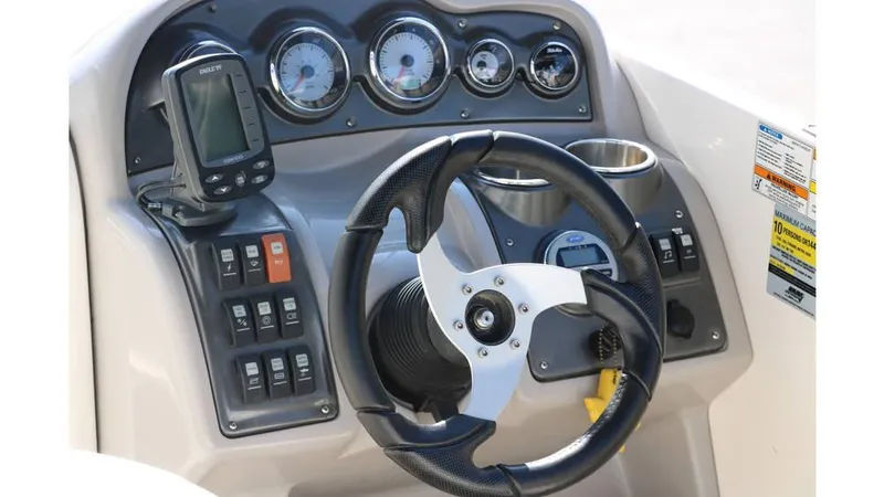 Slide: The Image of Hurricane FunDeck GS 220 2009 - 15