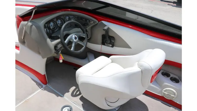 Slide: The Image of Crownline Boats 21 SS LPX 2006 - 19