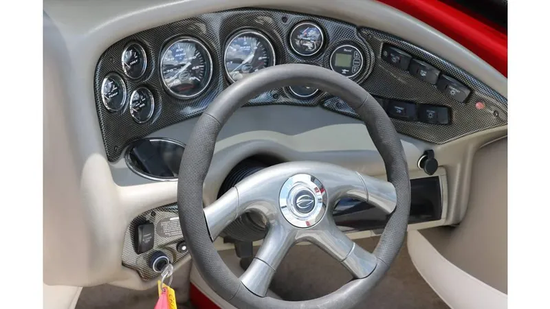 Slide: The Image of Crownline Boats 21 SS LPX 2006 - 20