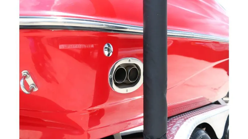 Slide: The Image of Crownline Boats 21 SS LPX 2006 - 26