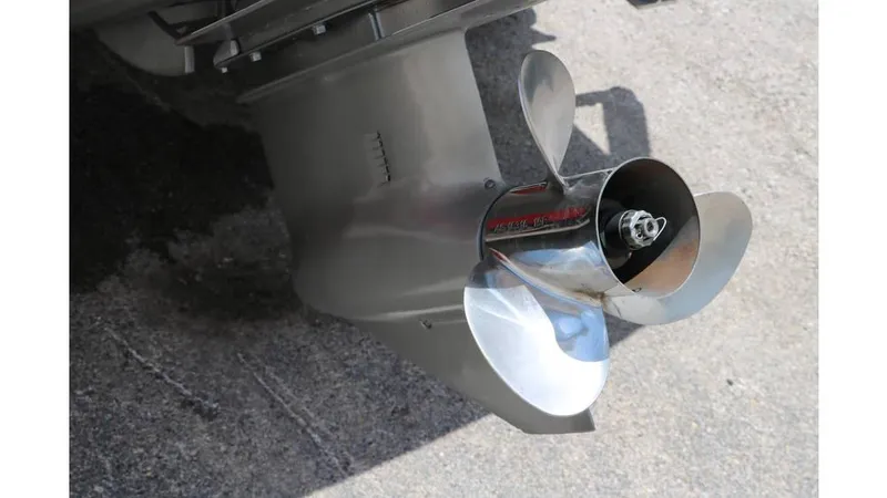 Slide: The Image of Crownline Boats 21 SS LPX 2006 - 7