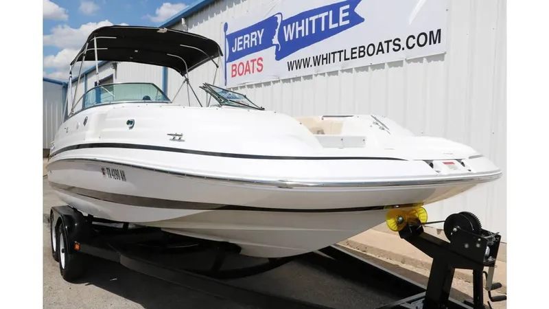 Slide: The Image of Chris-Craft 232 2000 - 14