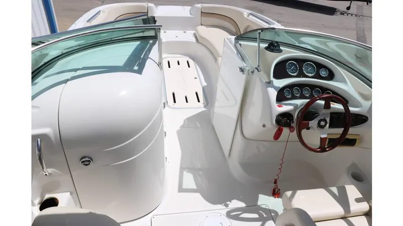 Slide: The Image of Chris-Craft 232 2000 - 28