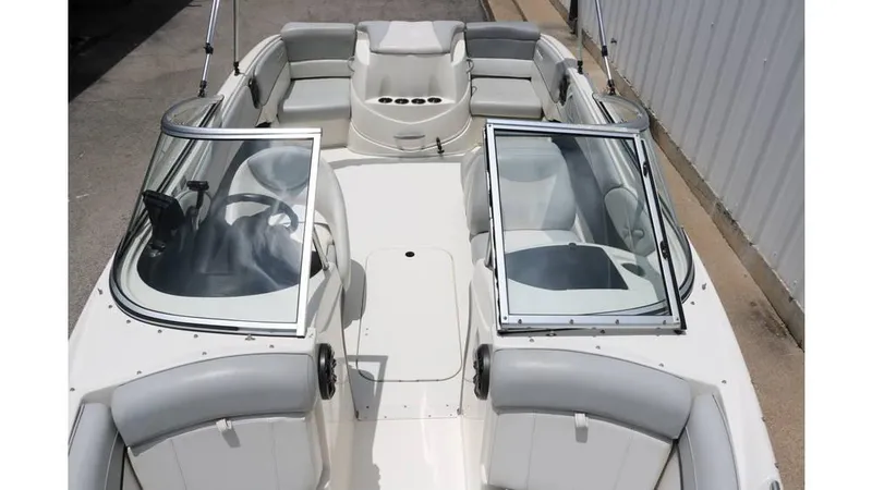 Slide: The Image of Bayliner 215 2011 - 15