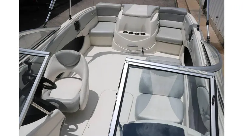 Slide: The Image of Bayliner 215 2011 - 17