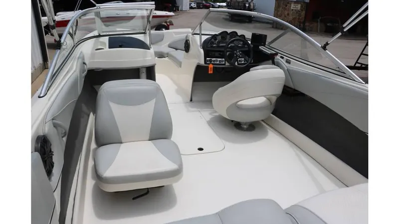 Slide: The Image of Bayliner 215 2011 - 20