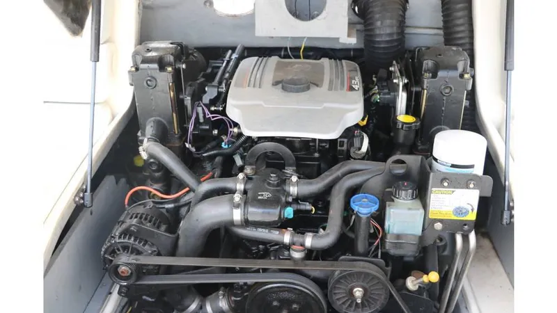 Slide: The Image of Bayliner 215 2011 - 26