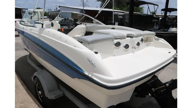 Slide: The Image of Bayliner 215 2011 - 7