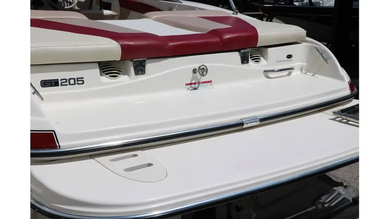 Slide: The Image of Glastron GT 205 2007 - 6