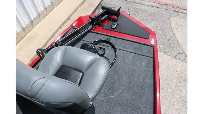 Slide: The Image of Bass Tracker Classic XL 2023 - 13