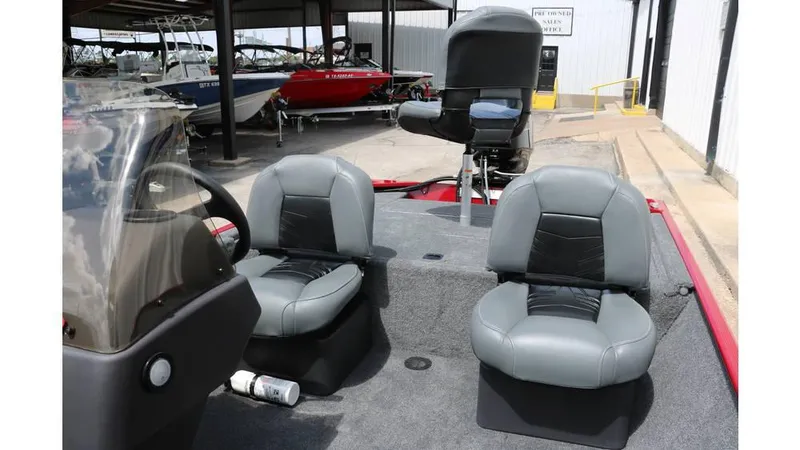 Slide: The Image of Bass Tracker Classic XL 2023 - 18