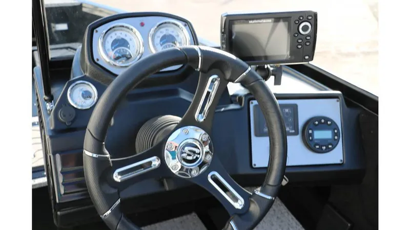 Slide: The Image of Smoker Craft Excursion 166 DC 2025 - 21