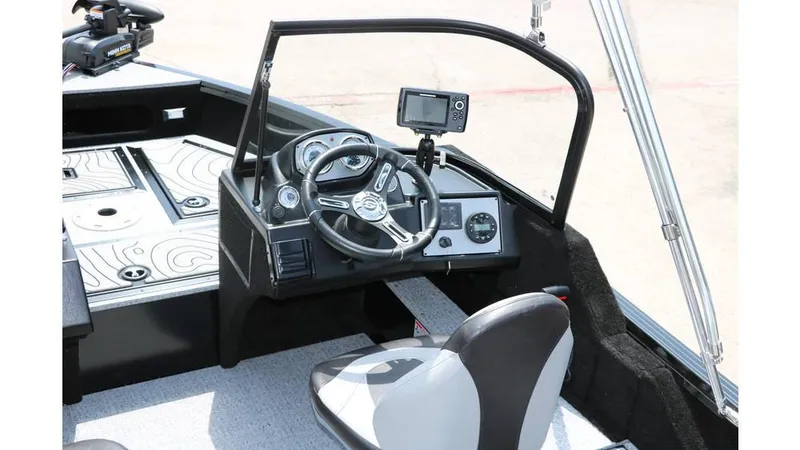 Slide: The Image of Smoker Craft Excursion 166 DC 2025 - 13