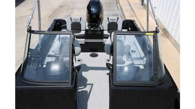 Slide: The Image of Smoker Craft Excursion 166 DC 2025 - 16