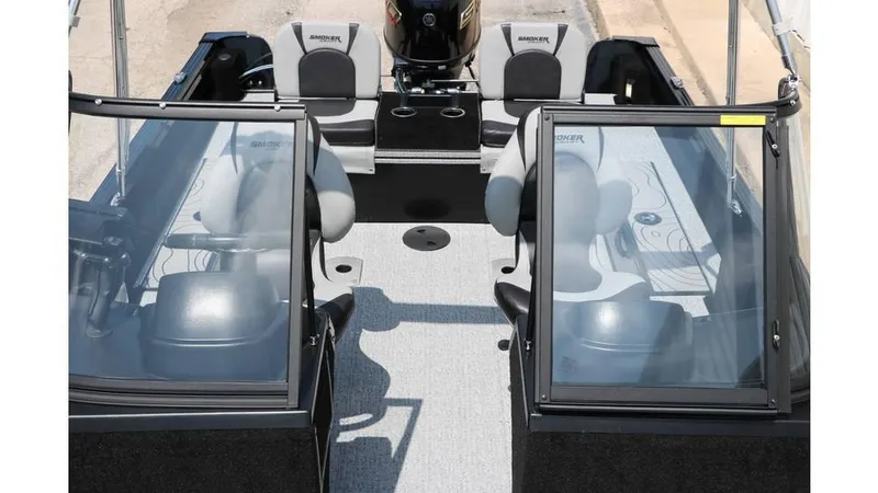 Slide: The Image of Smoker Craft Excursion 166 DC 2025 - 17