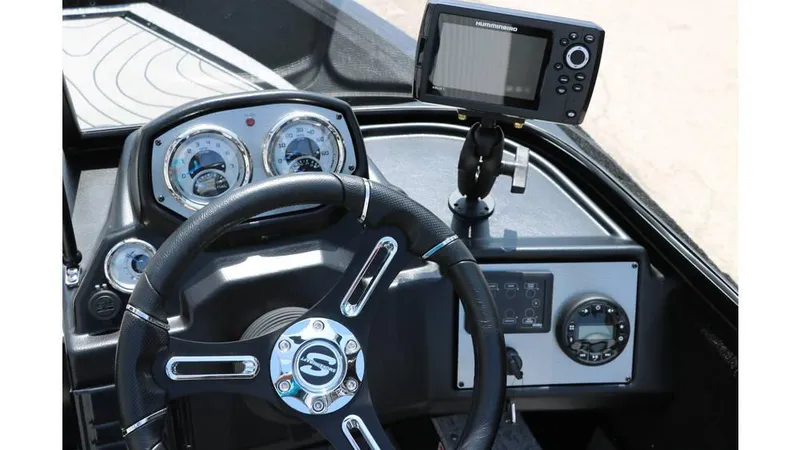 Slide: The Image of Smoker Craft Excursion 166 DC 2025 - 19