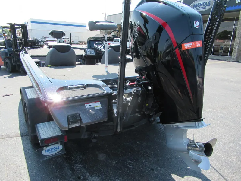 Slide: The Image of Caymas CX 20 PRO 2022 - 3