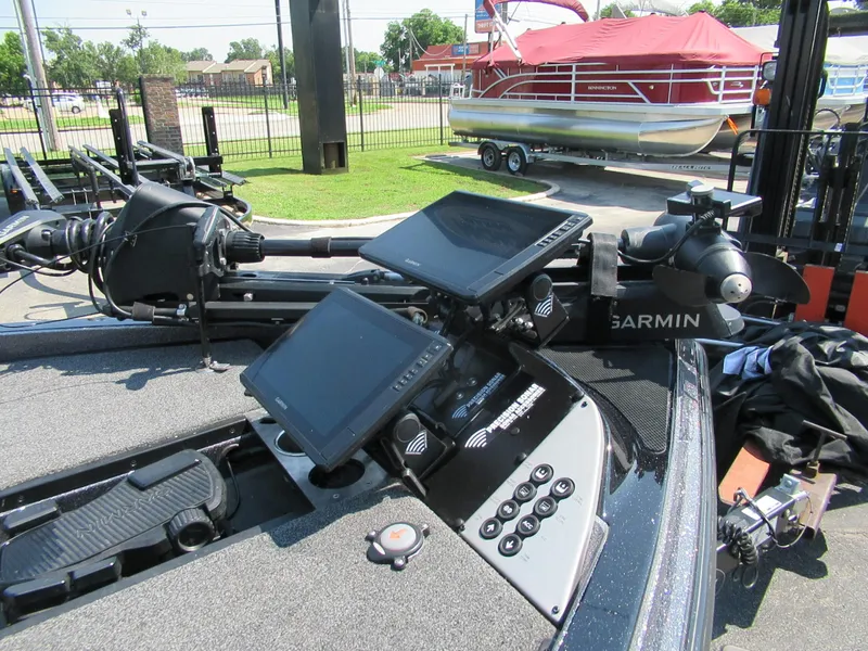 Slide: The Image of Caymas CX 20 PRO 2022 - 7