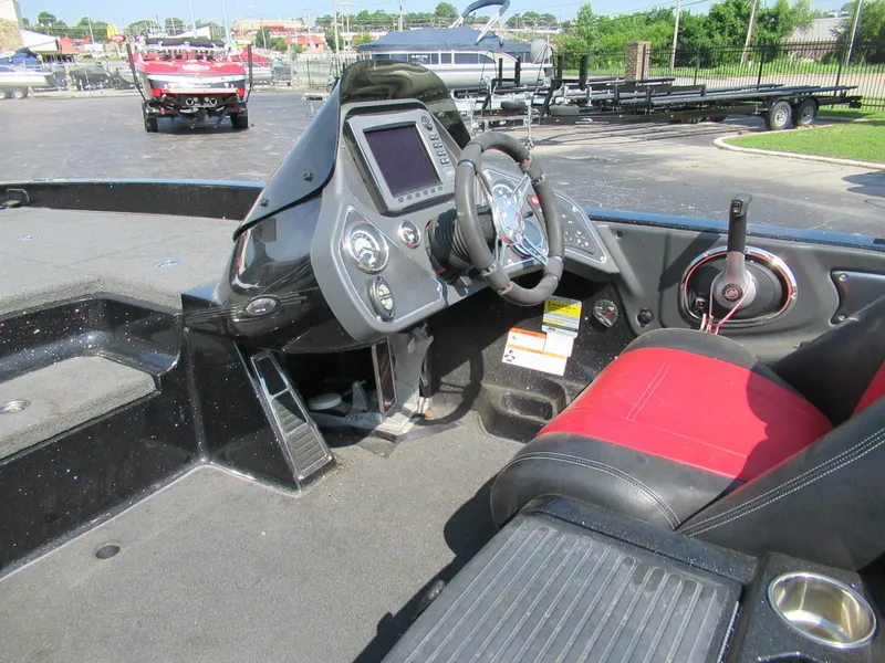 Slide: The Image of Ranger Z521 Comanche 2013 - 5