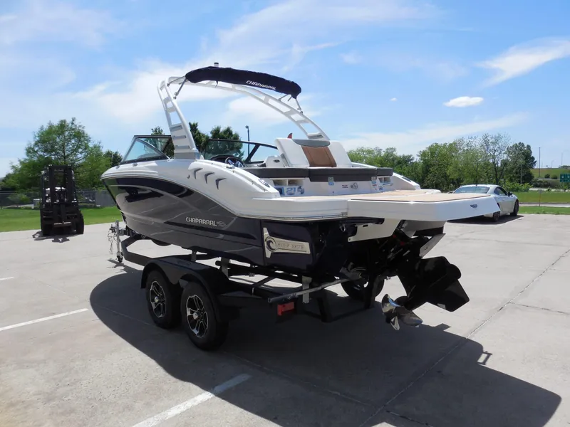 Slide: The Image of Chaparral 21 Surf 2025 - 4